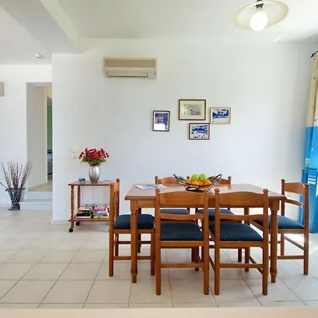 Kleismata Sleeps 4 * Klízmata