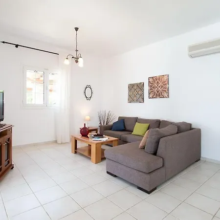 Villa Kleismata Sleeps 4